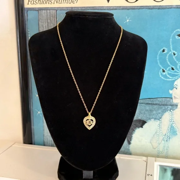 Christian Dior Gold Heart & Rhinestone Pendant Necklace - Picture 8 of 10